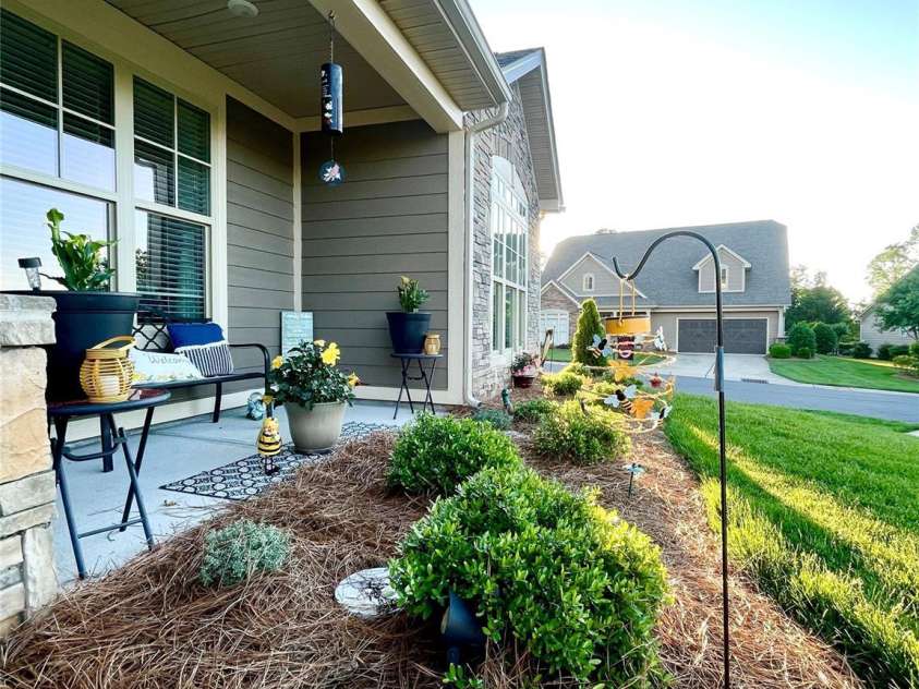 3100 Glacier Court, Gastonia, NC 28056.  MLS# CAR4210491, YatesRealty ID 17997. Spacious Front Porch