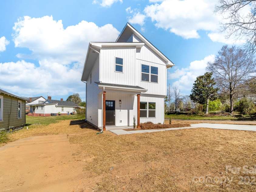 613 Buffalo Street, Shelby, NC 28150.  MLS# CAR4207882, YatesRealty ID 17998. 