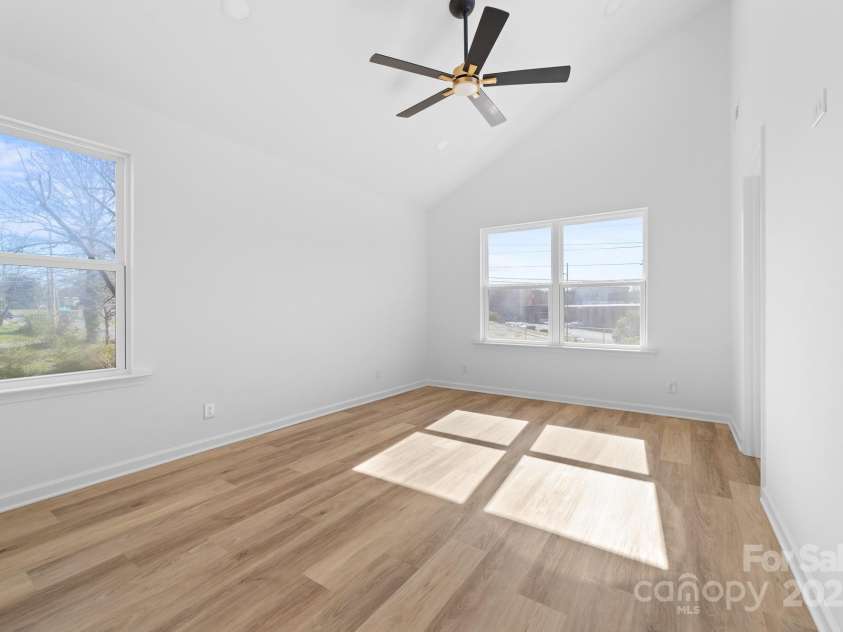 613 Buffalo Street, Shelby, NC 28150.  MLS# CAR4207882, YatesRealty ID 17998. 