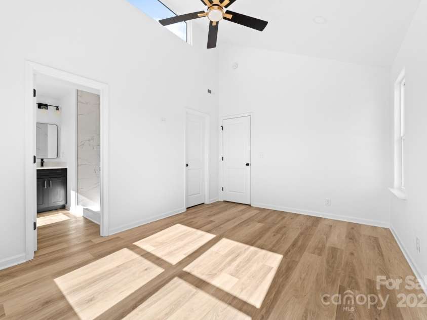 613 Buffalo Street, Shelby, NC 28150.  MLS# CAR4207882, YatesRealty ID 17998. 