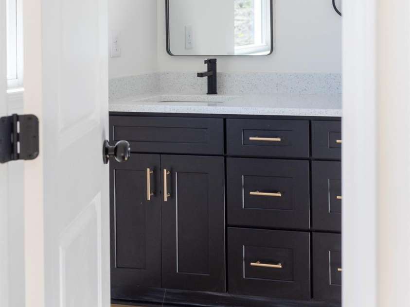 613 Buffalo Street, Shelby, NC 28150.  MLS# CAR4207882, YatesRealty ID 17998. 