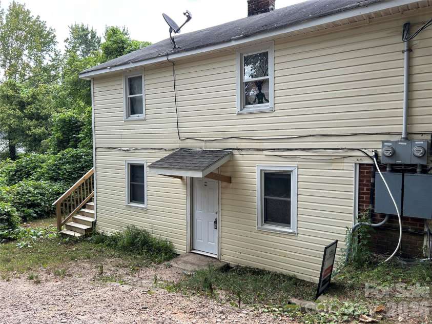 707 Wilson Street, Kannapolis, NC 28083.  MLS# CAR4366419, YatesRealty ID 17998. 