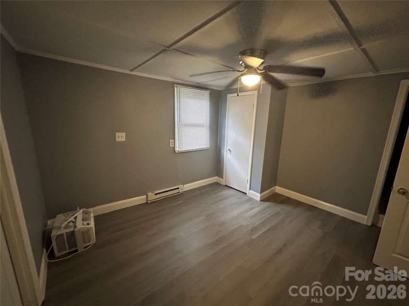 707 Wilson Street, Kannapolis, NC 28083.  MLS# CAR4366419, YatesRealty ID 17998. 
