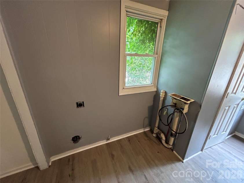 707 Wilson Street, Kannapolis, NC 28083.  MLS# CAR4366419, YatesRealty ID 17998. 