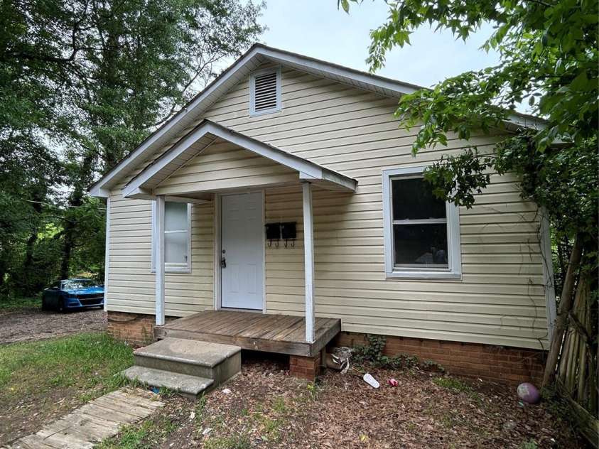 707 Wilson Street, Kannapolis, NC 28083.  MLS# CAR4366419, YatesRealty ID 17998. 