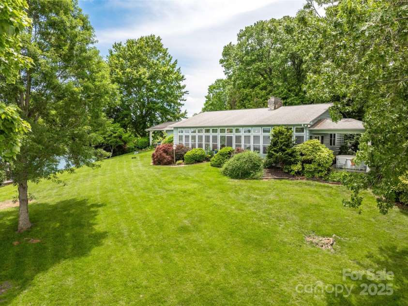 6345 Shore Drive, Nebo, NC 28761.  MLS# CAR4261495, YatesRealty ID 17999. Paradise!