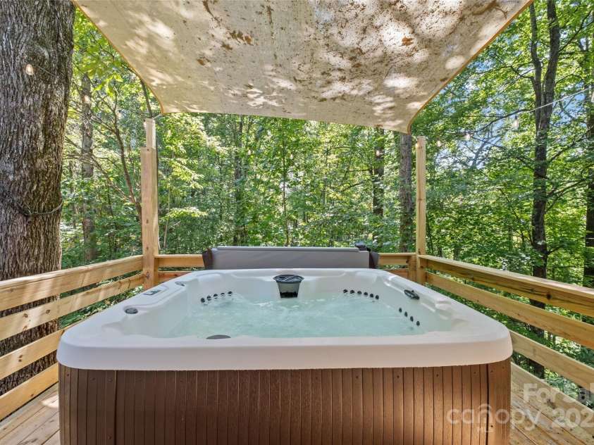 214&212 McKenzie Way, Old Fort, NC 28762.  MLS# CAR4266940, YatesRealty ID 180. Main Cabin Deck