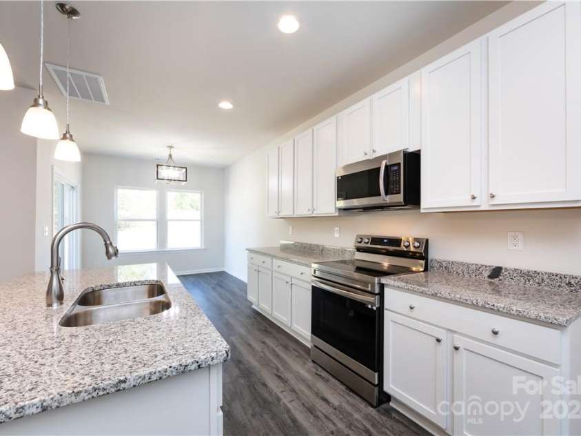 812 Hardin Street, Lancaster, SC 29720.  MLS# CAR4172733, YatesRealty ID 180. 