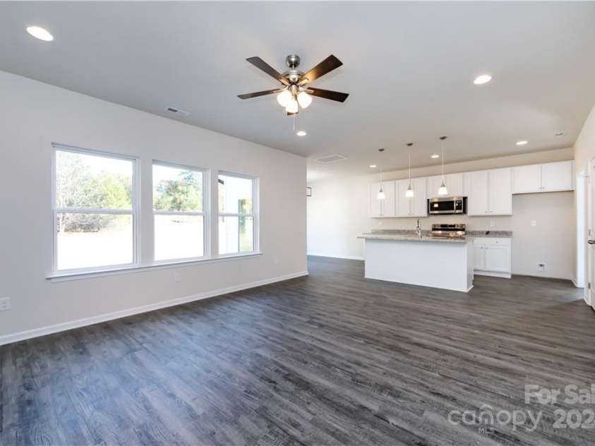 812 Hardin Street, Lancaster, SC 29720.  MLS# CAR4172733, YatesRealty ID 180. 