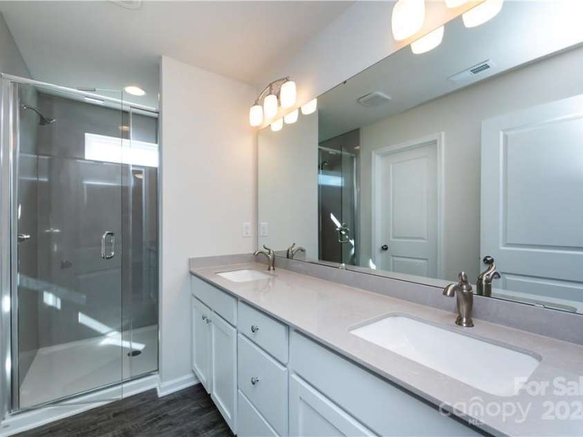 812 Hardin Street, Lancaster, SC 29720.  MLS# CAR4172733, YatesRealty ID 180. 