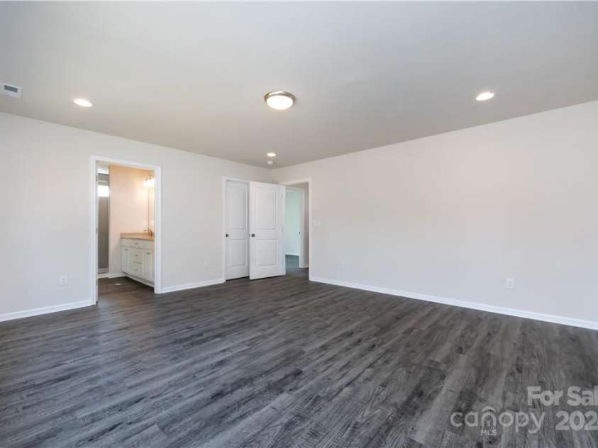 812 Hardin Street, Lancaster, SC 29720.  MLS# CAR4172733, YatesRealty ID 180. 