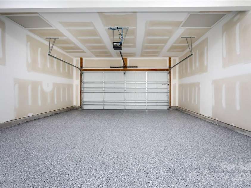 812 Hardin Street, Lancaster, SC 29720.  MLS# CAR4172733, YatesRealty ID 180. 