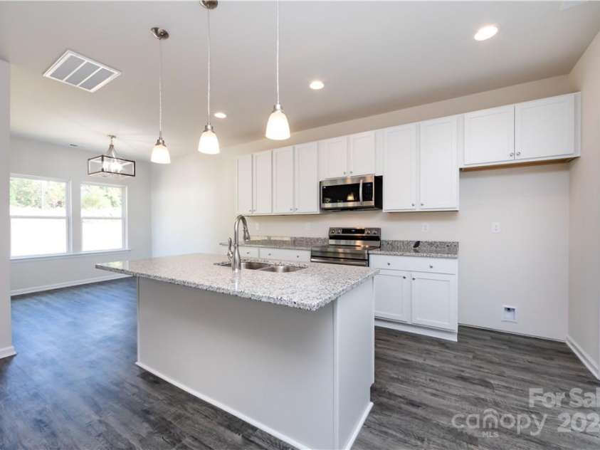 812 Hardin Street, Lancaster, SC 29720.  MLS# CAR4172733, YatesRealty ID 180. 