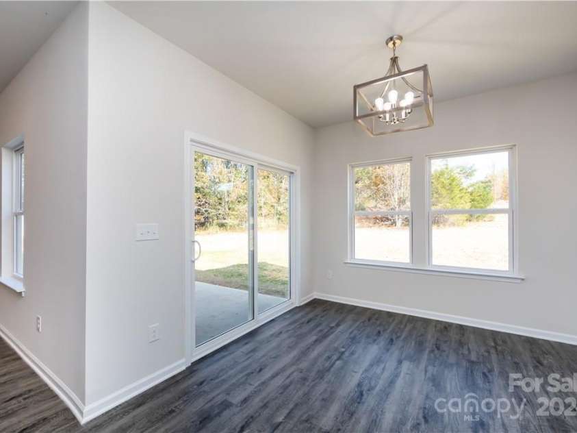 812 Hardin Street, Lancaster, SC 29720.  MLS# CAR4172733, YatesRealty ID 180. Breakfast area