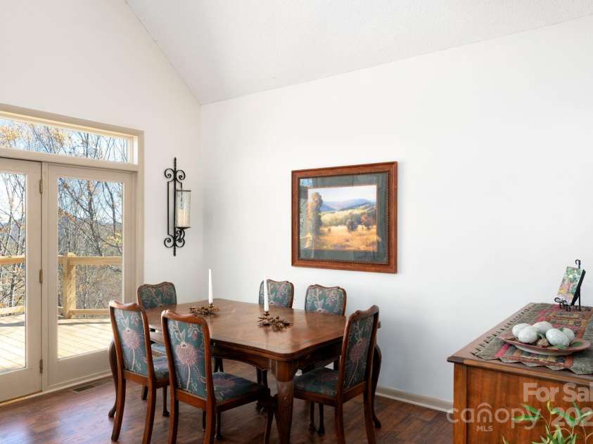 481 Overlook Drive, Mars Hill, NC 28754.  MLS# CAR4313425, YatesRealty ID 1800. 