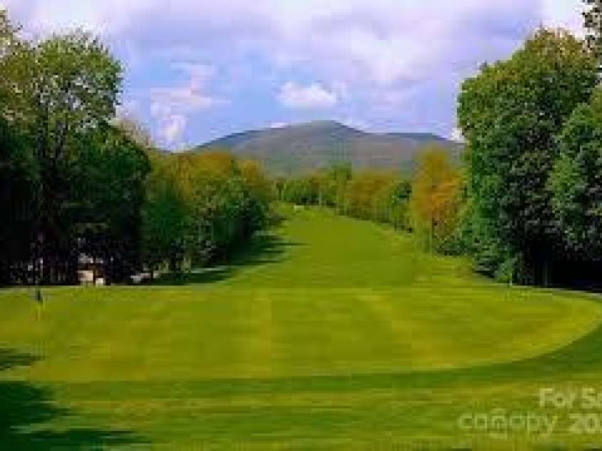 481 Overlook Drive, Mars Hill, NC 28754.  MLS# CAR4313425, YatesRealty ID 1800. 