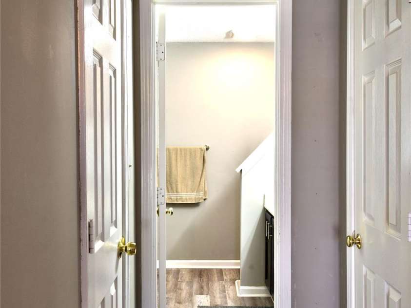 518 Lisa Carol Drive, Mooresville, NC 28115.  MLS# CAR4347357, YatesRealty ID 18000. 