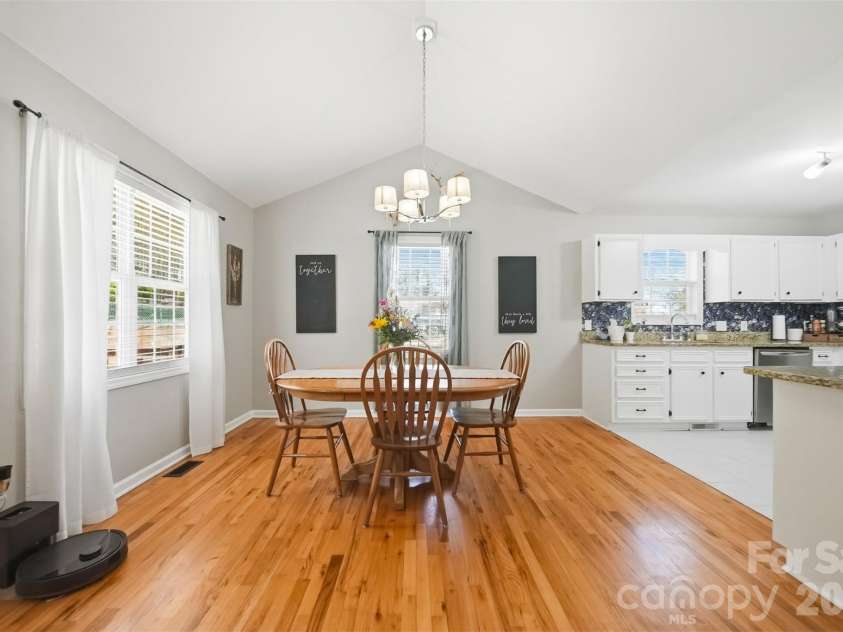5175 Landing View Drive, Granite Falls, NC 28630.  MLS# CAR4369215, YatesRealty ID 18002. 