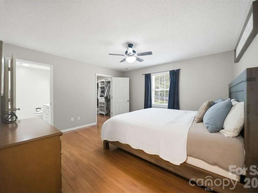 5175 Landing View Drive, Granite Falls, NC 28630.  MLS# CAR4369215, YatesRealty ID 18002. 