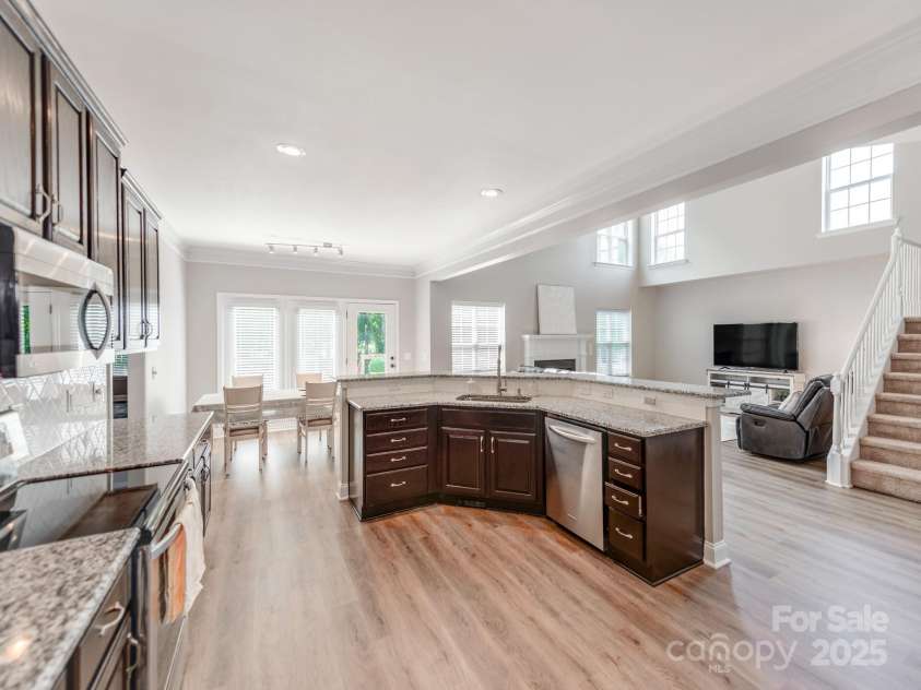 537 Montgrove Place, Concord, NC 28027.  MLS# CAR4266019, YatesRealty ID 18003. 