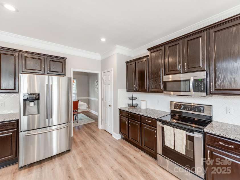 537 Montgrove Place, Concord, NC 28027.  MLS# CAR4266019, YatesRealty ID 18003. 