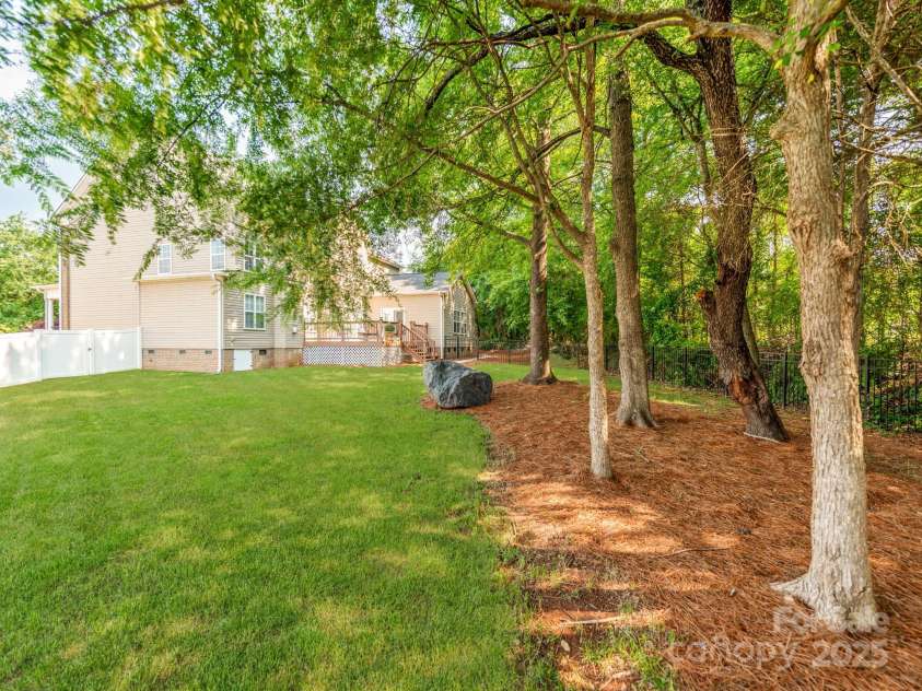537 Montgrove Place, Concord, NC 28027.  MLS# CAR4266019, YatesRealty ID 18003. 