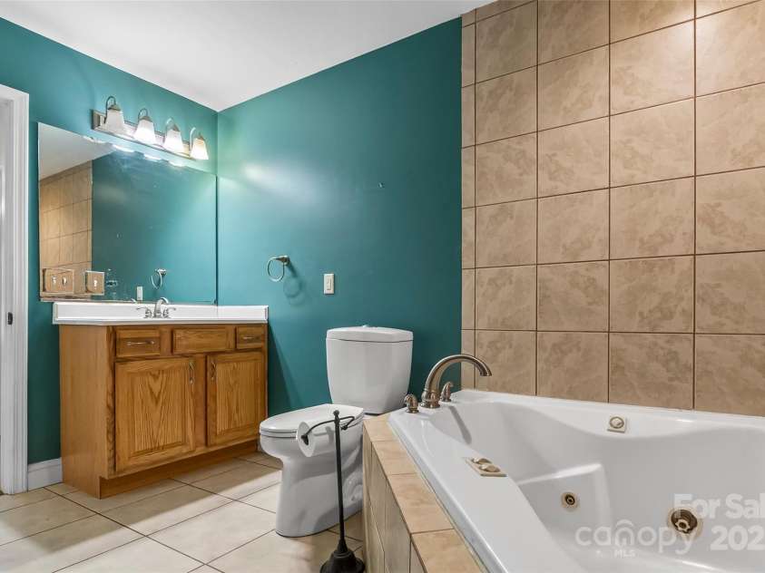 32 Evita Cove Road, Weaverville, NC 28787.  MLS# CAR4264465, YatesRealty ID 18004. 