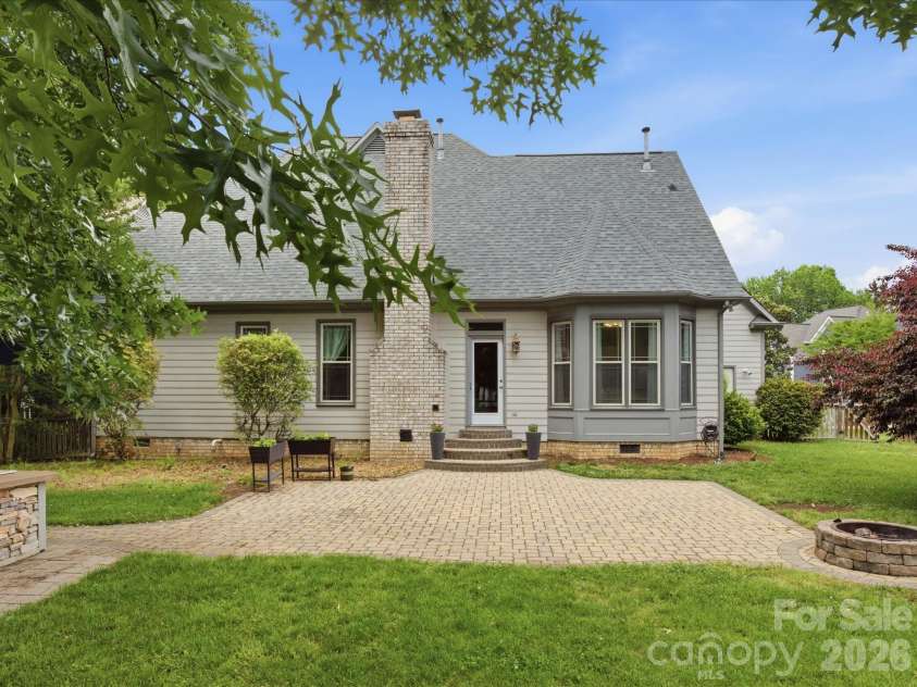 6909 Royce Court, Charlotte, NC 28277.  MLS# CAR4376147, YatesRealty ID 18004. 