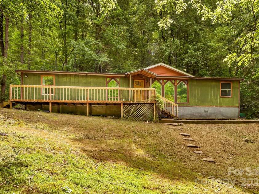 42 Evita Cove Road, Weaverville, NC 28787.  MLS# CAR4264472, YatesRealty ID 18005. 