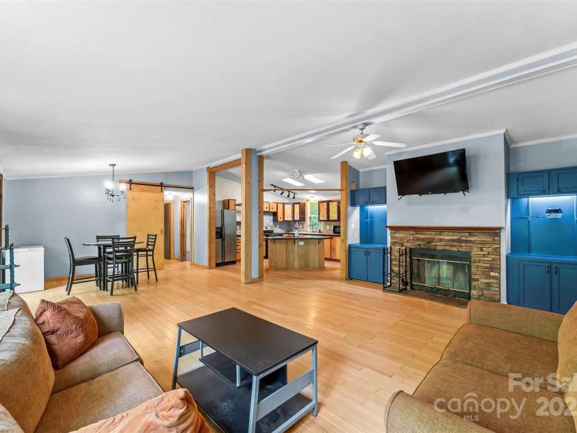 42 Evita Cove Road, Weaverville, NC 28787.  MLS# CAR4264472, YatesRealty ID 18005. 