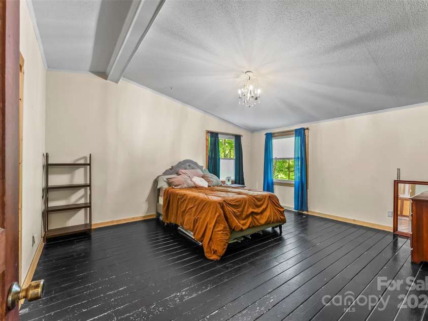 42 Evita Cove Road, Weaverville, NC 28787.  MLS# CAR4264472, YatesRealty ID 18005. 