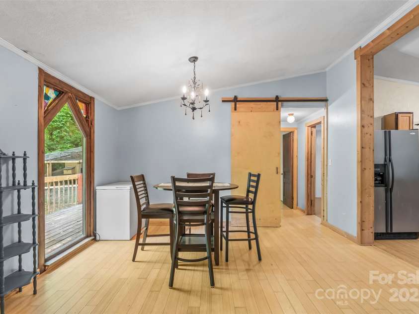 42 Evita Cove Road, Weaverville, NC 28787.  MLS# CAR4264472, YatesRealty ID 18005. 