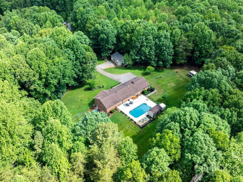 4916 Leepers Creek Road, Maiden, NC 28650.  MLS# CAR4259882, YatesRealty ID 18006. 