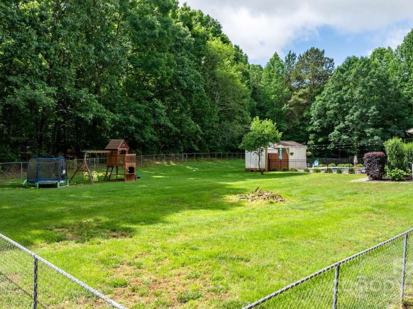 4916 Leepers Creek Road, Maiden, NC 28650.  MLS# CAR4259882, YatesRealty ID 18006. 