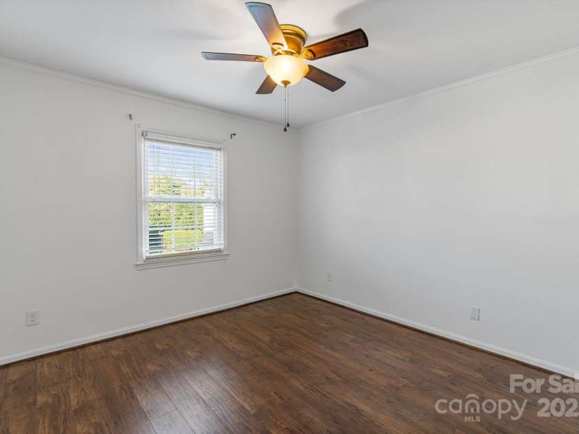 5909 Quail Hollow Road, Charlotte, NC 28210.  MLS# CAR4234664, YatesRealty ID 18007. 