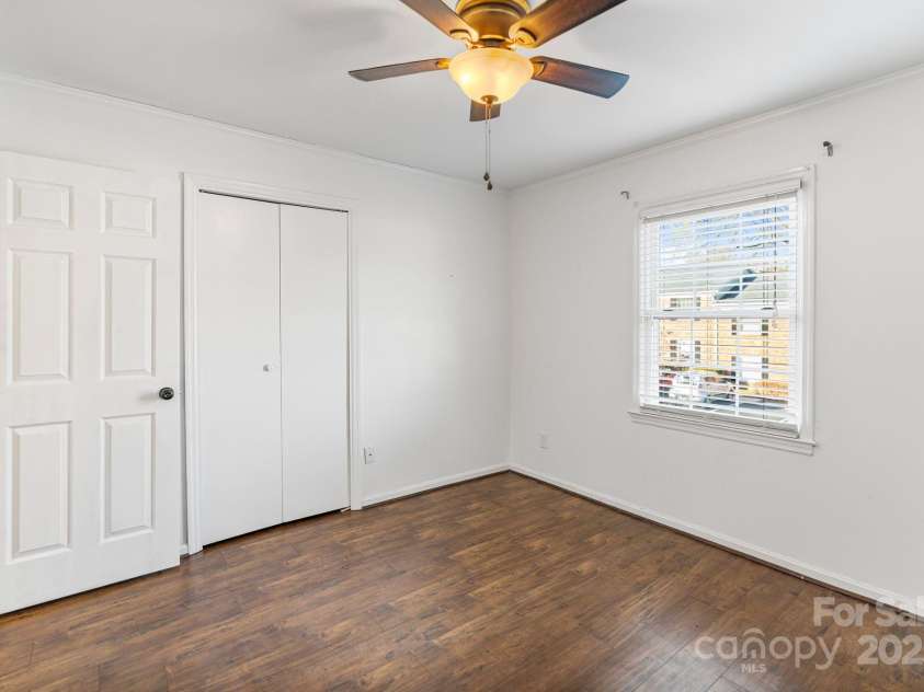 5909 Quail Hollow Road, Charlotte, NC 28210.  MLS# CAR4234664, YatesRealty ID 18007. 