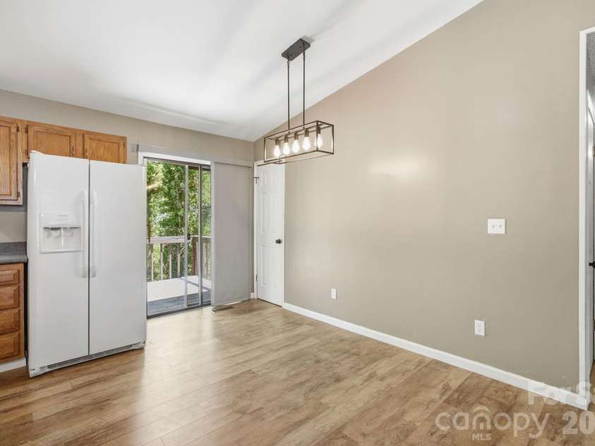 307 Westforest Lane, Asheville, NC 28806.  MLS# CAR4373537, YatesRealty ID 18009. 