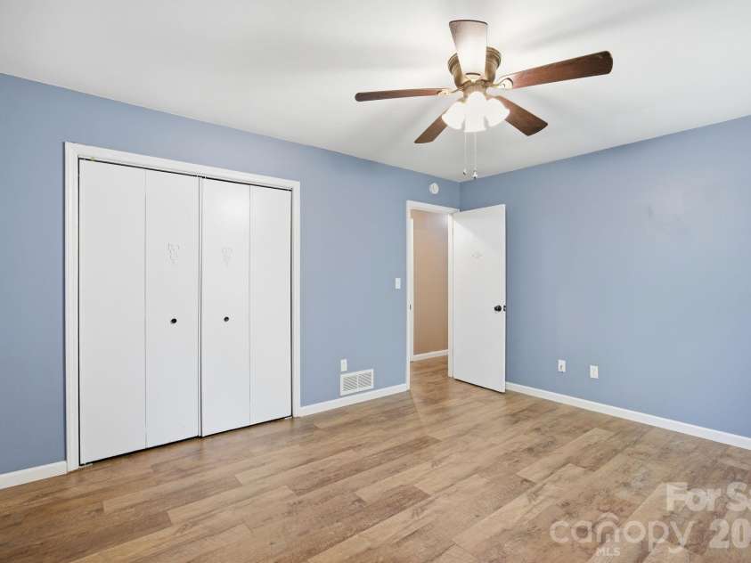 307 Westforest Lane, Asheville, NC 28806.  MLS# CAR4373537, YatesRealty ID 18009. 