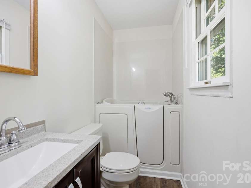 307 Westforest Lane, Asheville, NC 28806.  MLS# CAR4373537, YatesRealty ID 18009. 