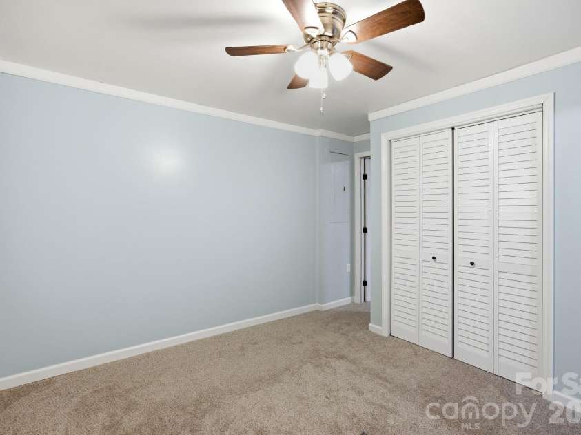 307 Westforest Lane, Asheville, NC 28806.  MLS# CAR4373537, YatesRealty ID 18009. 