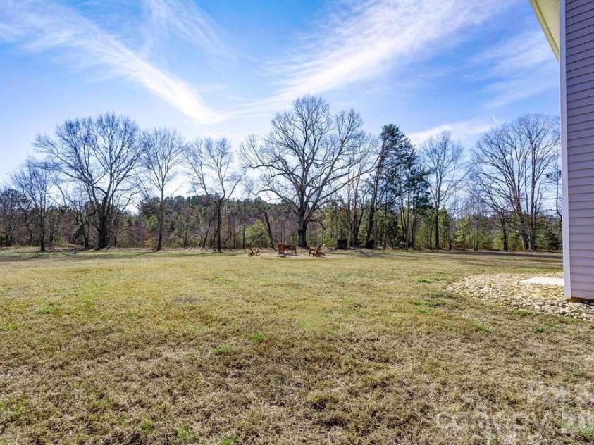 105 Oak Crossing Drive, Shelby, NC 28152.  MLS# CAR4336109, YatesRealty ID 1801. Backyard view