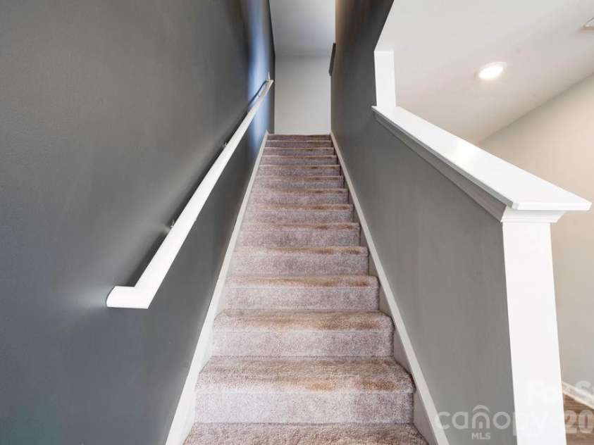 105 Oak Crossing Drive, Shelby, NC 28152.  MLS# CAR4336109, YatesRealty ID 1801. Stairs to Upper Level