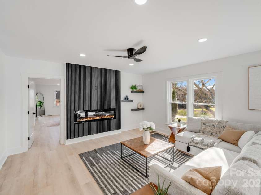 10512 Roseberry Court, Charlotte, NC 28277.  MLS# CAR4215414, YatesRealty ID 1801. 