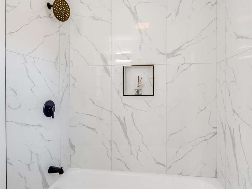 10512 Roseberry Court, Charlotte, NC 28277.  MLS# CAR4215414, YatesRealty ID 1801. Bathroom 2