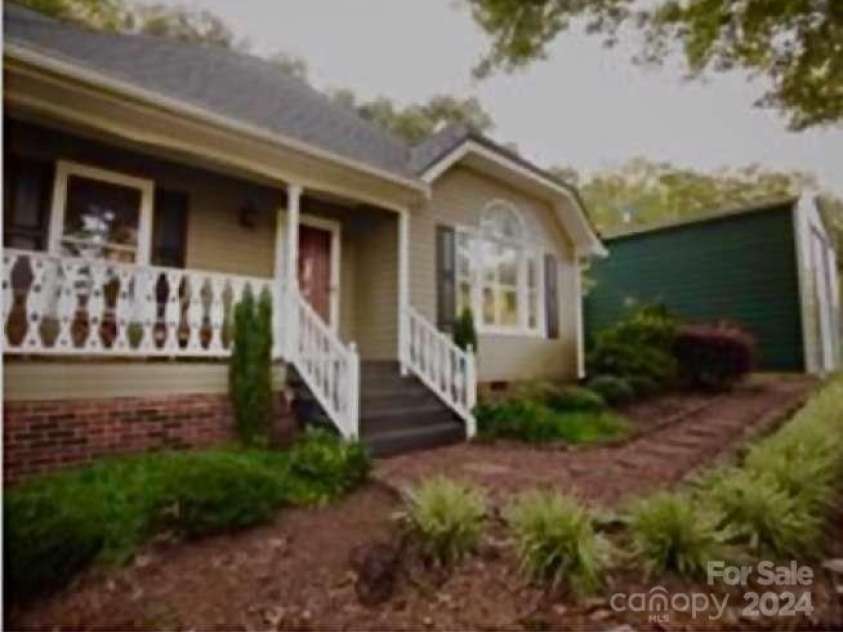 391 US 64 Highway, Rutherfordton, NC 28139.  MLS# CAR4182259, YatesRealty ID 1801. 