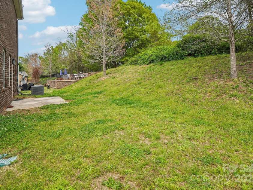 620 Millstream Drive, Rock Hill, SC 29732.  MLS# CAR4245728, YatesRealty ID 18010. 