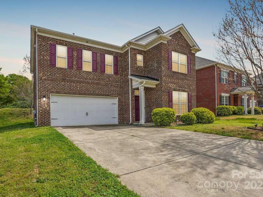 620 Millstream Drive, Rock Hill, SC 29732.  MLS# CAR4245728, YatesRealty ID 18010. 