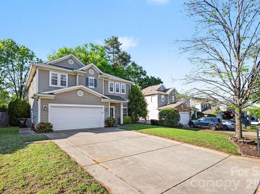 230 Lylic Woods Drive, Fort Mill, SC 29715.  MLS# CAR4375765, YatesRealty ID 18011. 