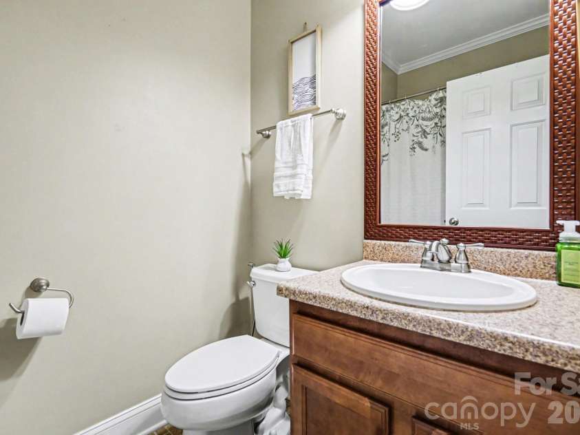 230 Lylic Woods Drive, Fort Mill, SC 29715.  MLS# CAR4375765, YatesRealty ID 18011. Full Bath on Main Floor