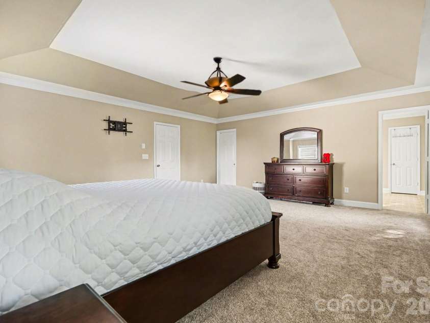 230 Lylic Woods Drive, Fort Mill, SC 29715.  MLS# CAR4375765, YatesRealty ID 18011. Huge Primary Bedroom